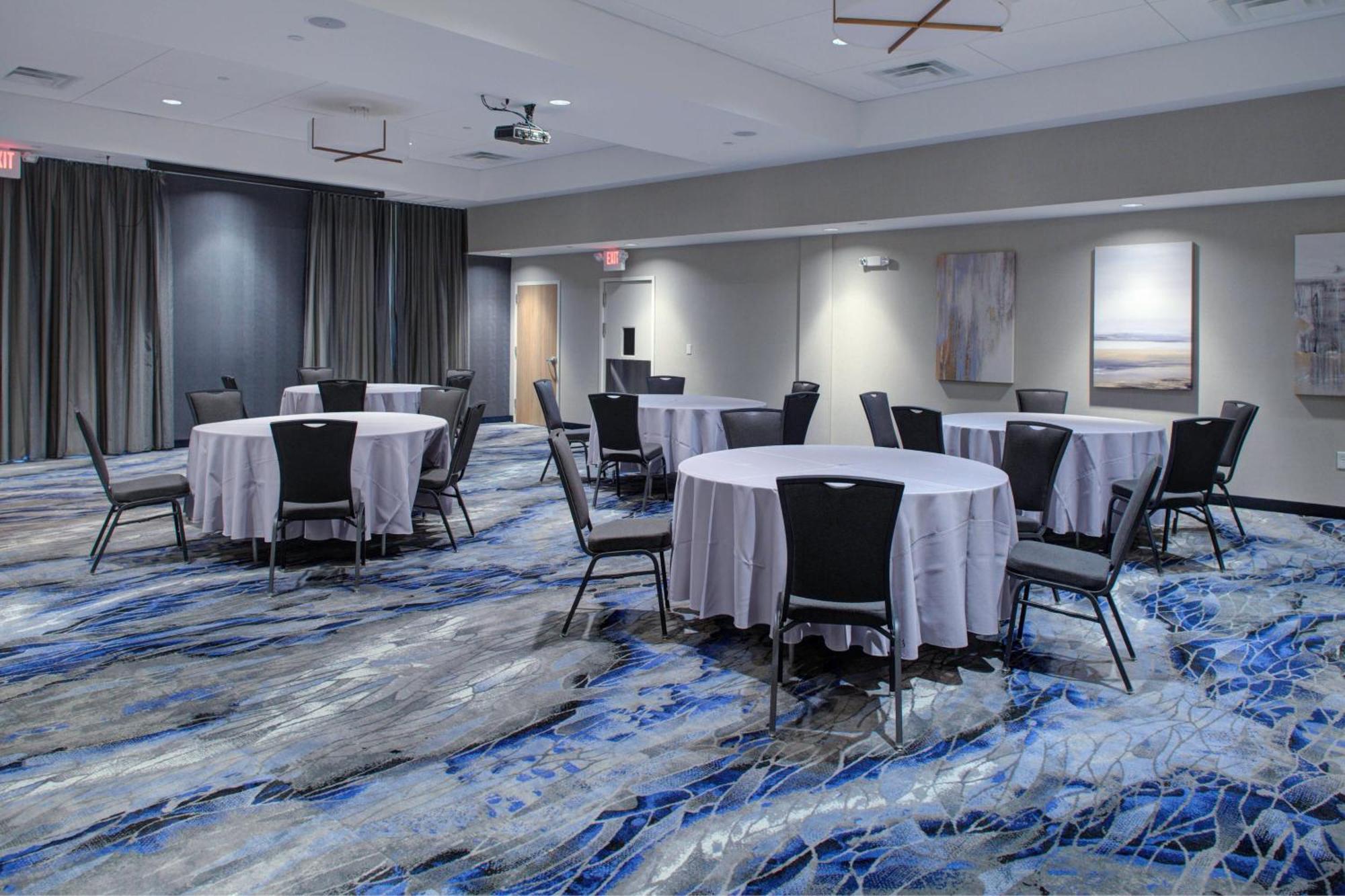 Fairfield Inn & Suites By Marriott Allentown West Breinigsville Екстериор снимка